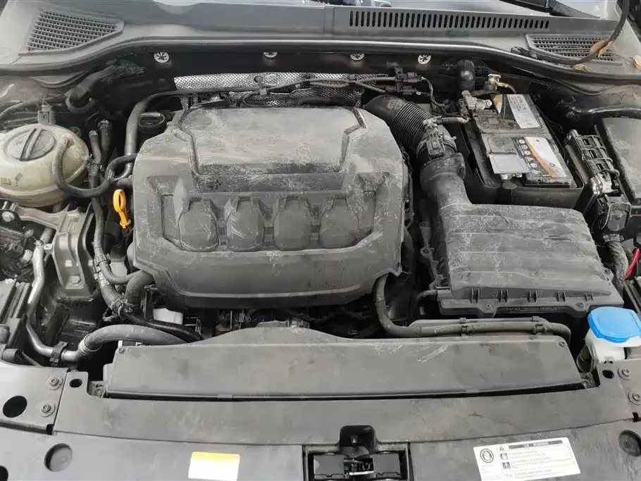 Volkswagen Passat 2023 из CN, фото 2