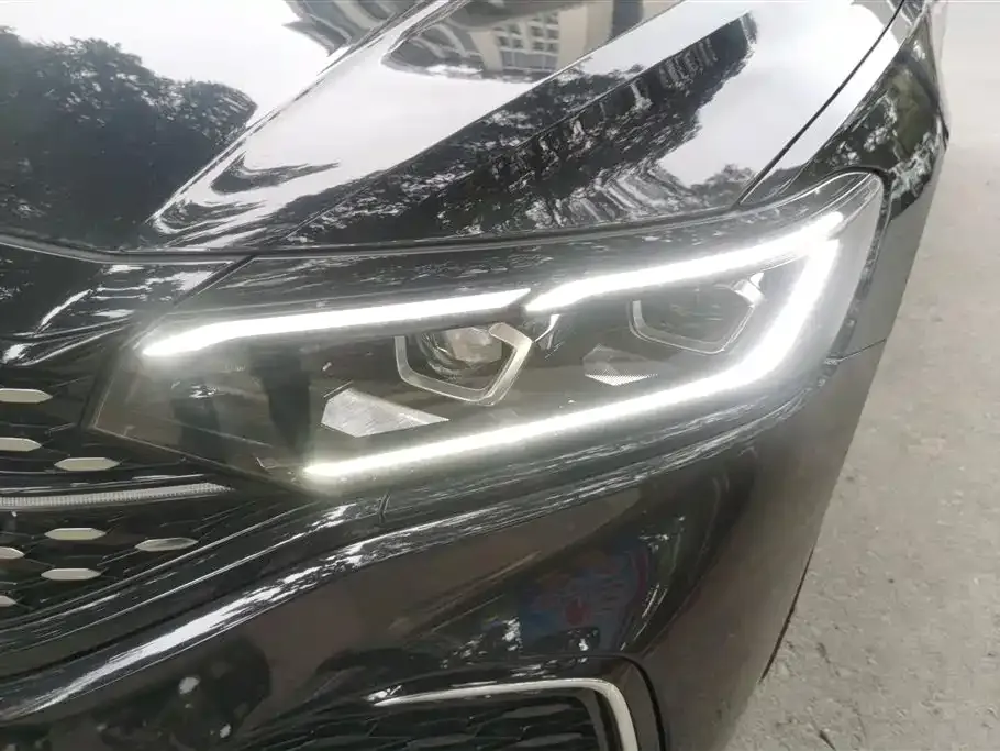 Volkswagen Passat 2023 из CN, фото 8