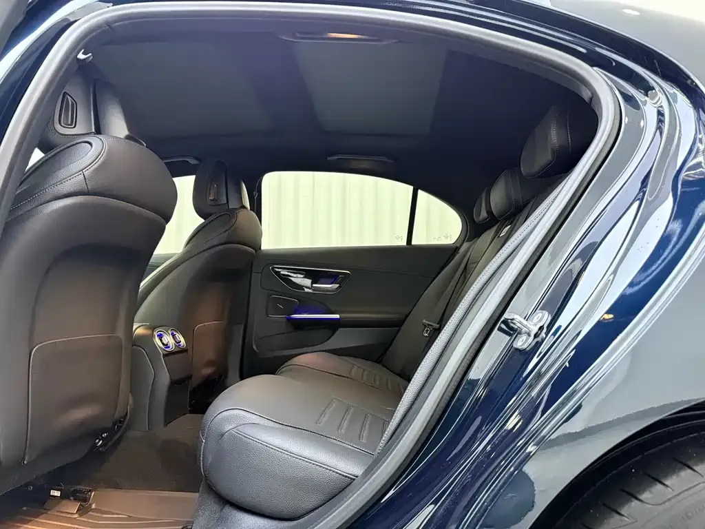 Mercedes-Benz C-Class 2024 из CN, фото 4