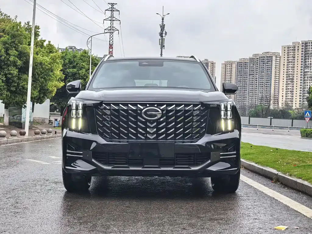 GAC Motor Trumpchi GS8 — фото 1