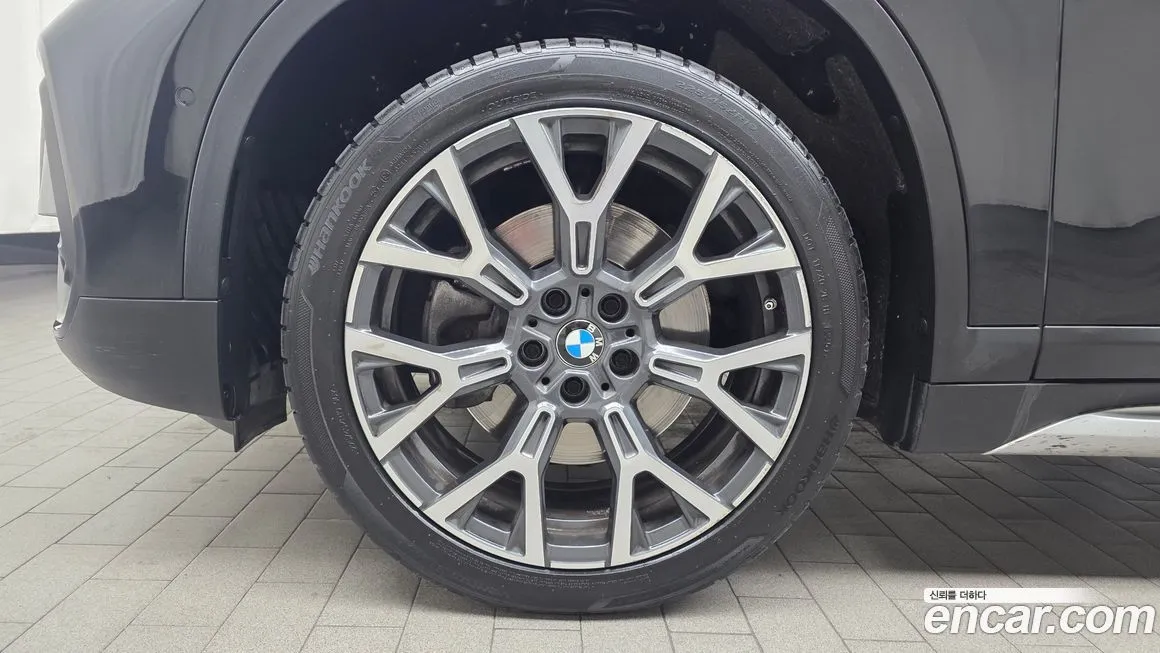 BMW X1 — фото 9