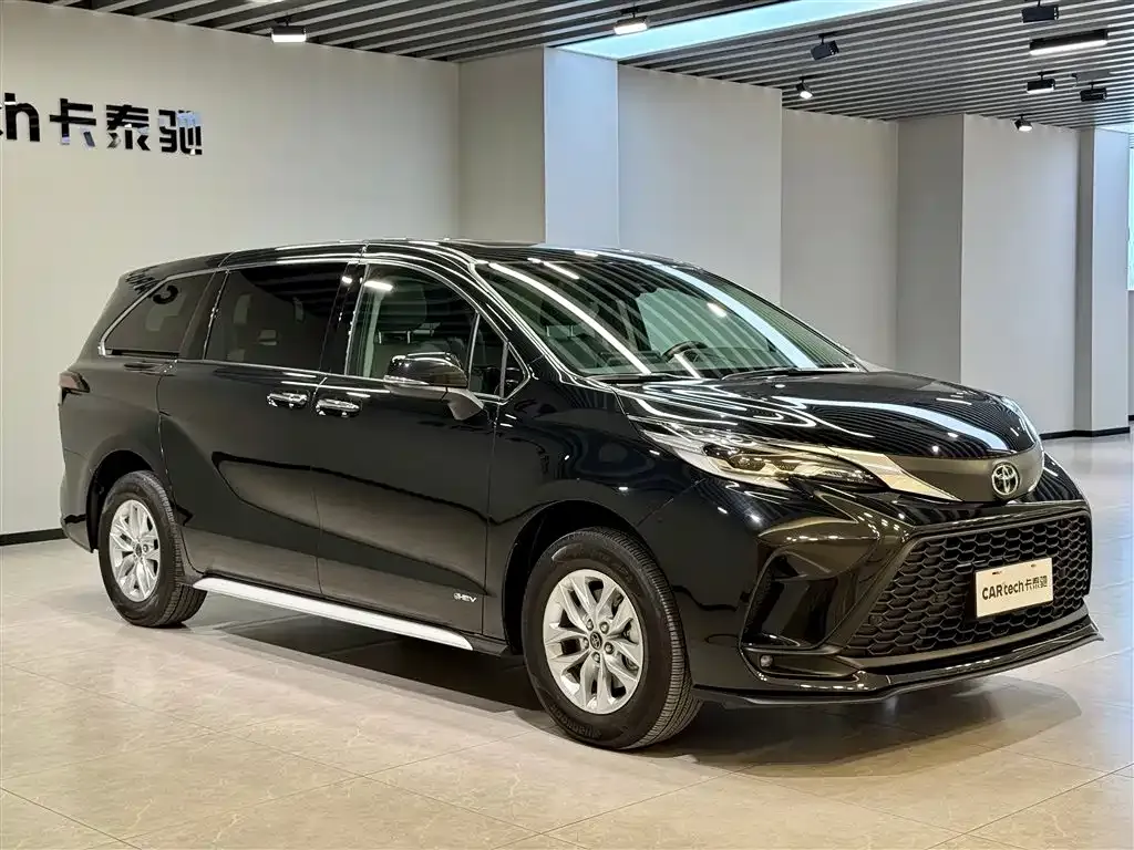 Toyota Granvia 2024 из CN, фото 3