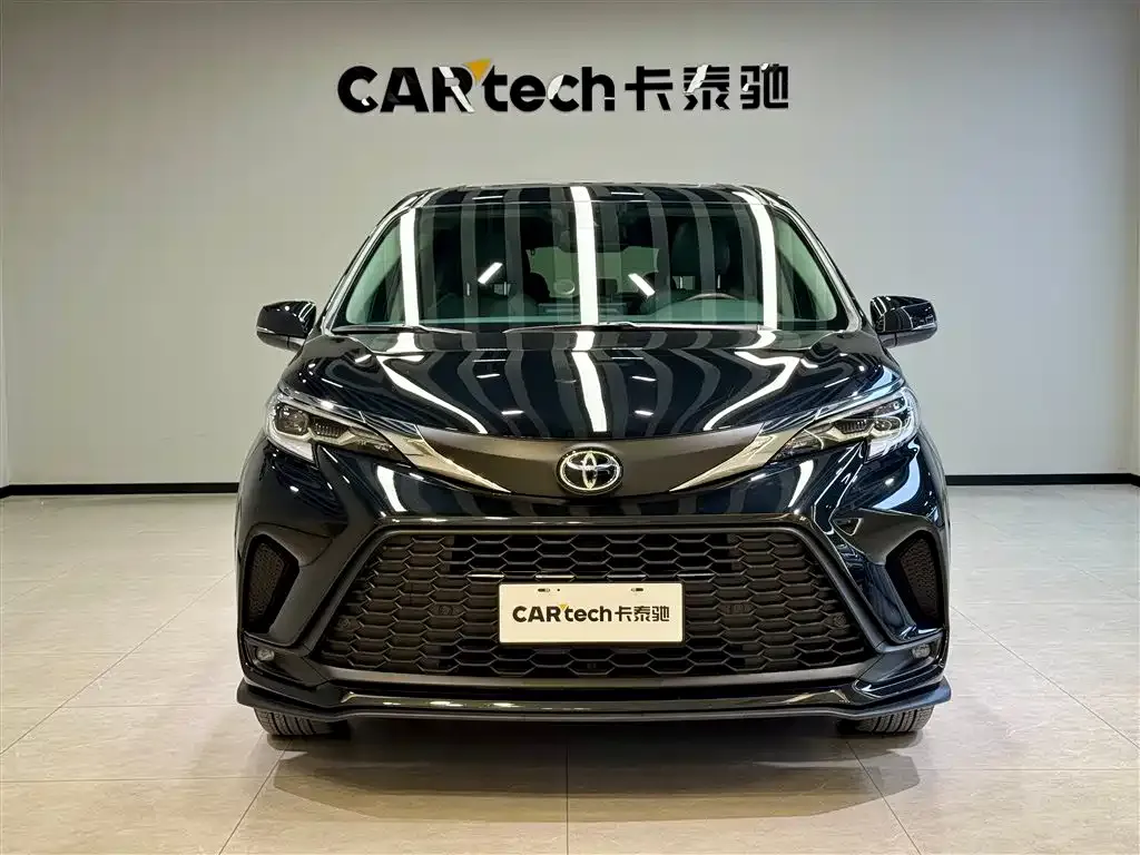 Toyota Granvia 2024 из CN, фото 4