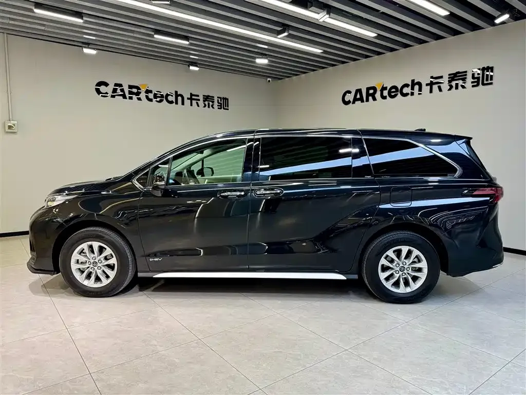Toyota Granvia 2024 из CN, фото 6
