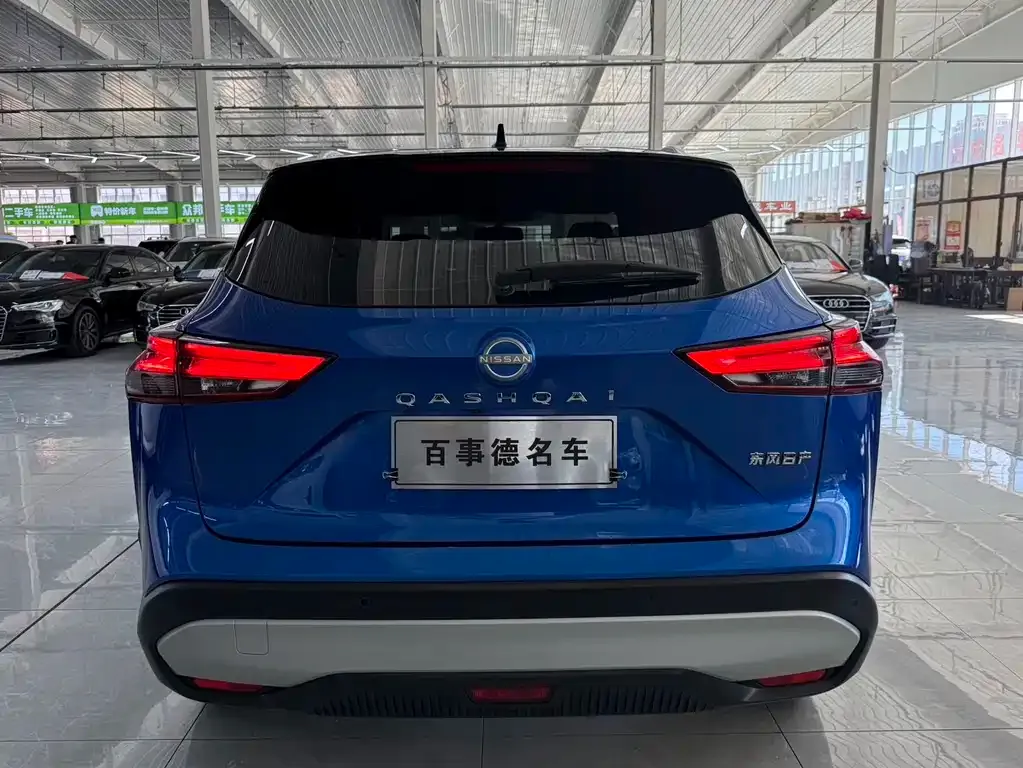 Nissan Qashqai — фото 5