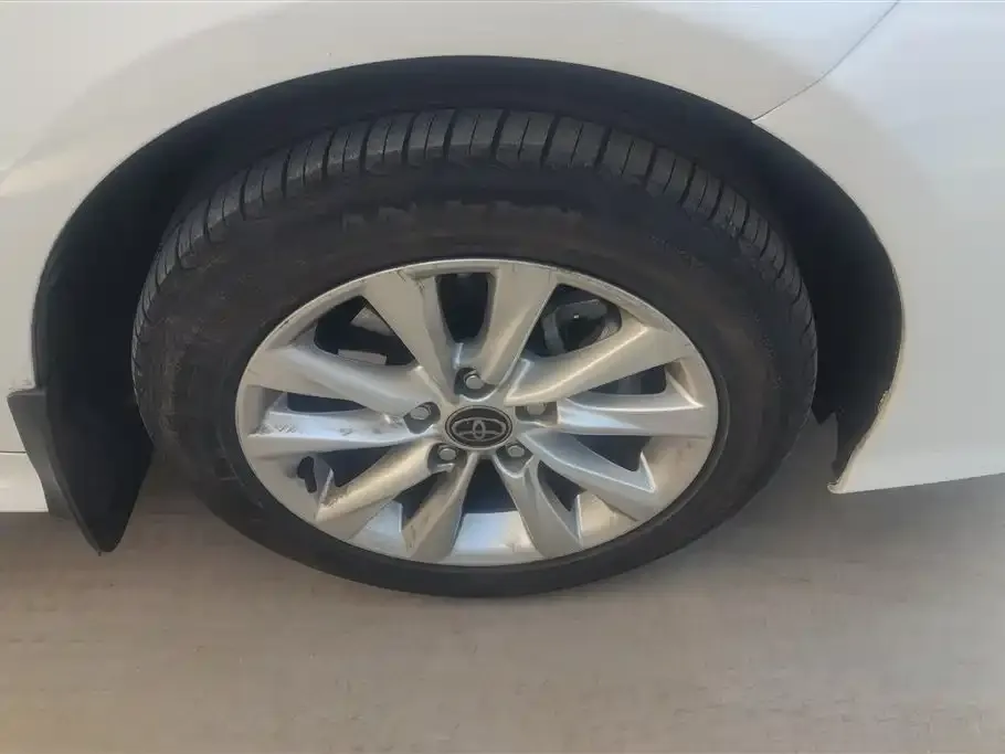Toyota Corolla 2023 из CN, фото 8