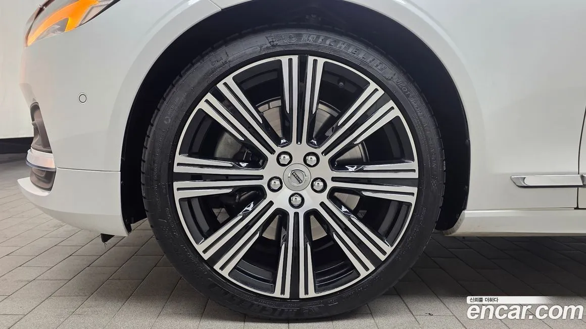 Volvo S90 2022 из KR, фото 4
