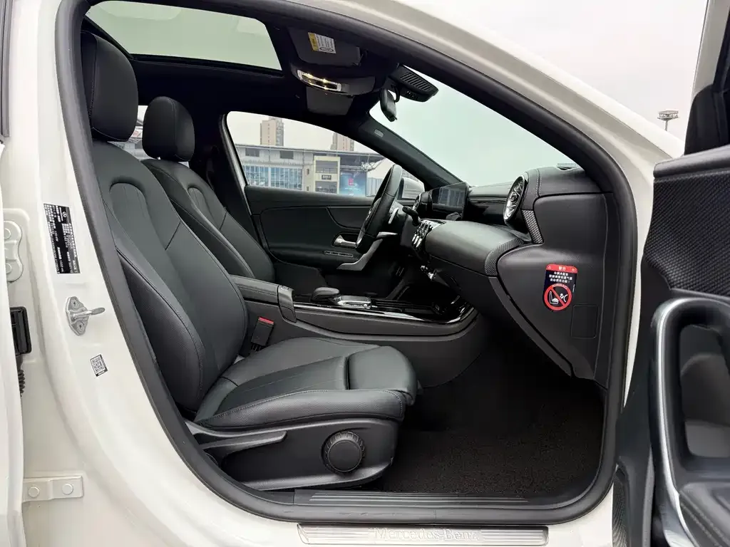 Mercedes-Benz A-Class 2022 из CN, фото 2