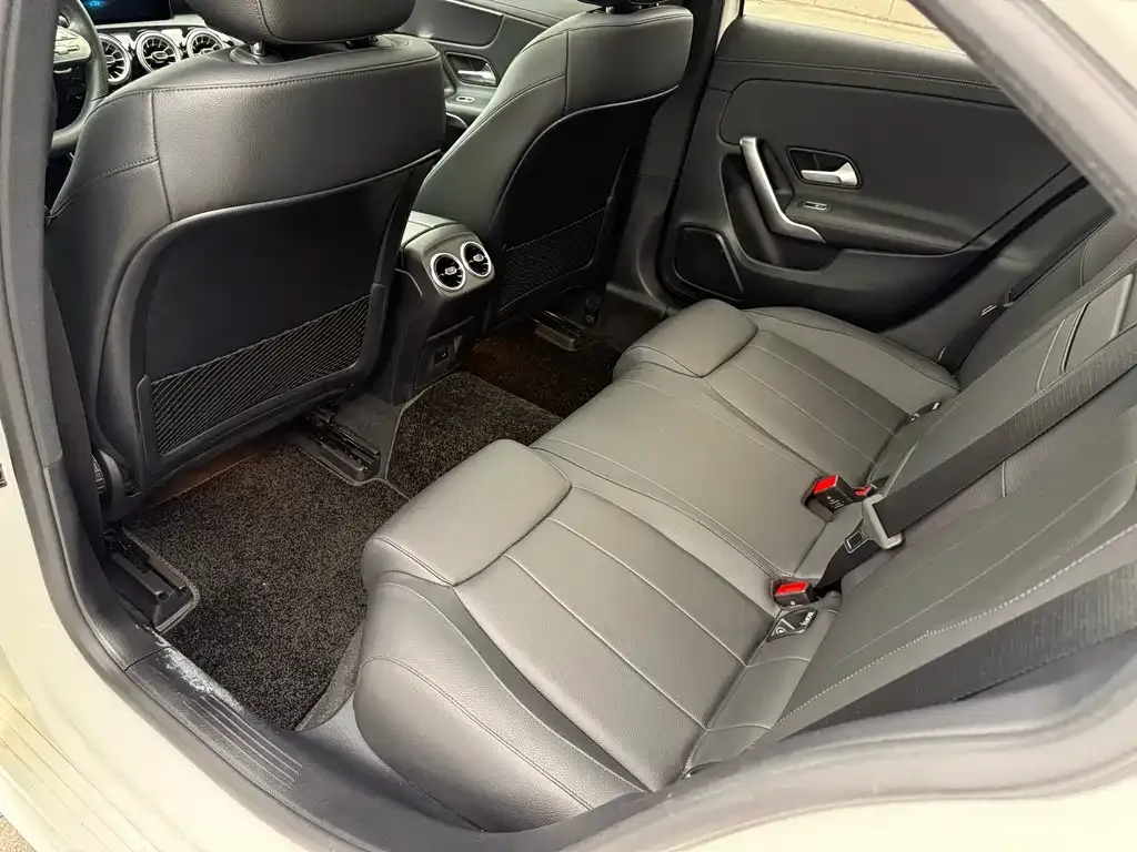 Mercedes-Benz A-Class 2022 из CN, фото 3