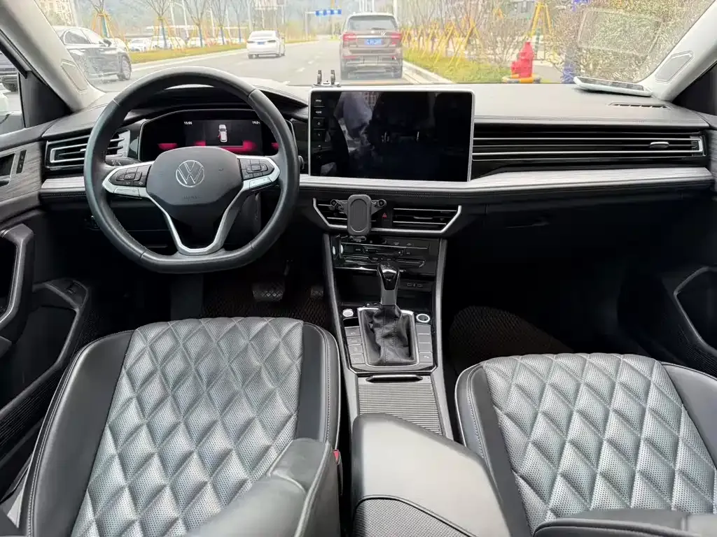 Volkswagen Sagitar 2023 из CN, фото 3