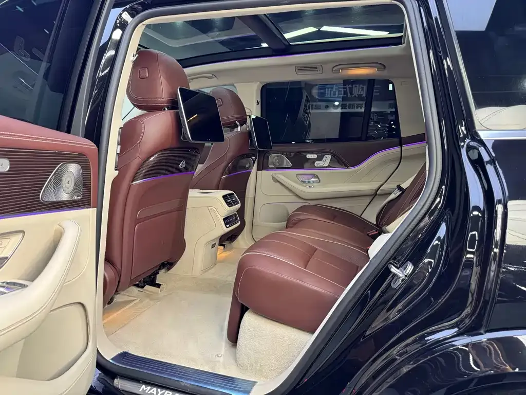 Mercedes-Benz GLS — фото 4