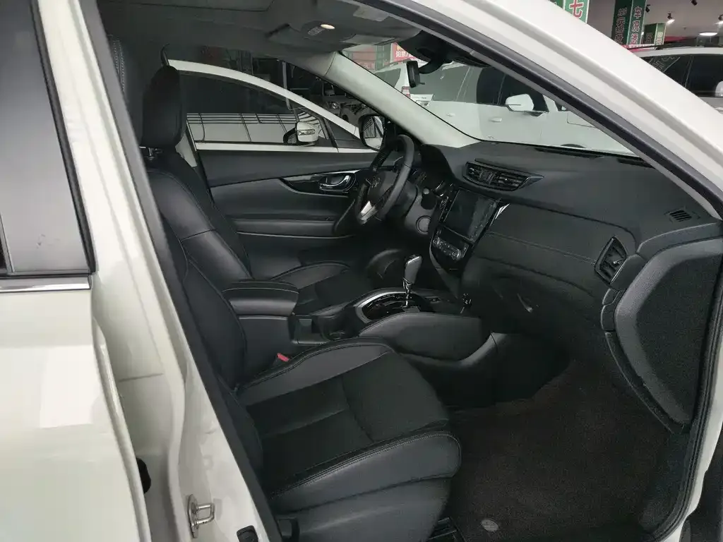 Nissan X-Trail 2023 из CN, фото 9
