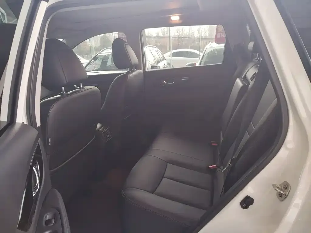 Nissan X-Trail 2023 из CN, фото 7