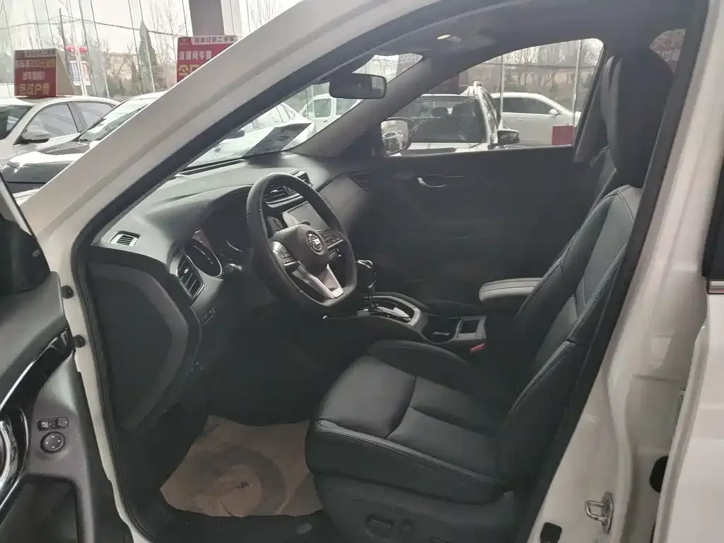 Nissan X-Trail 2023 из CN, фото 8
