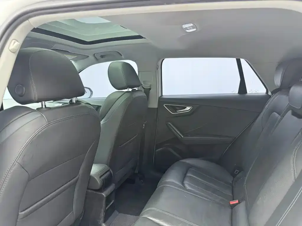 Audi Q2L 2021 из CN, фото 2