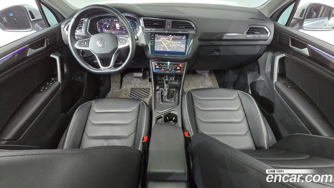 Volkswagen Tiguan — фото 10