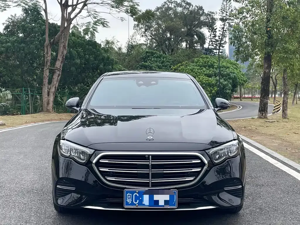 Mercedes-Benz E-Class 2024 из CN, фото 2