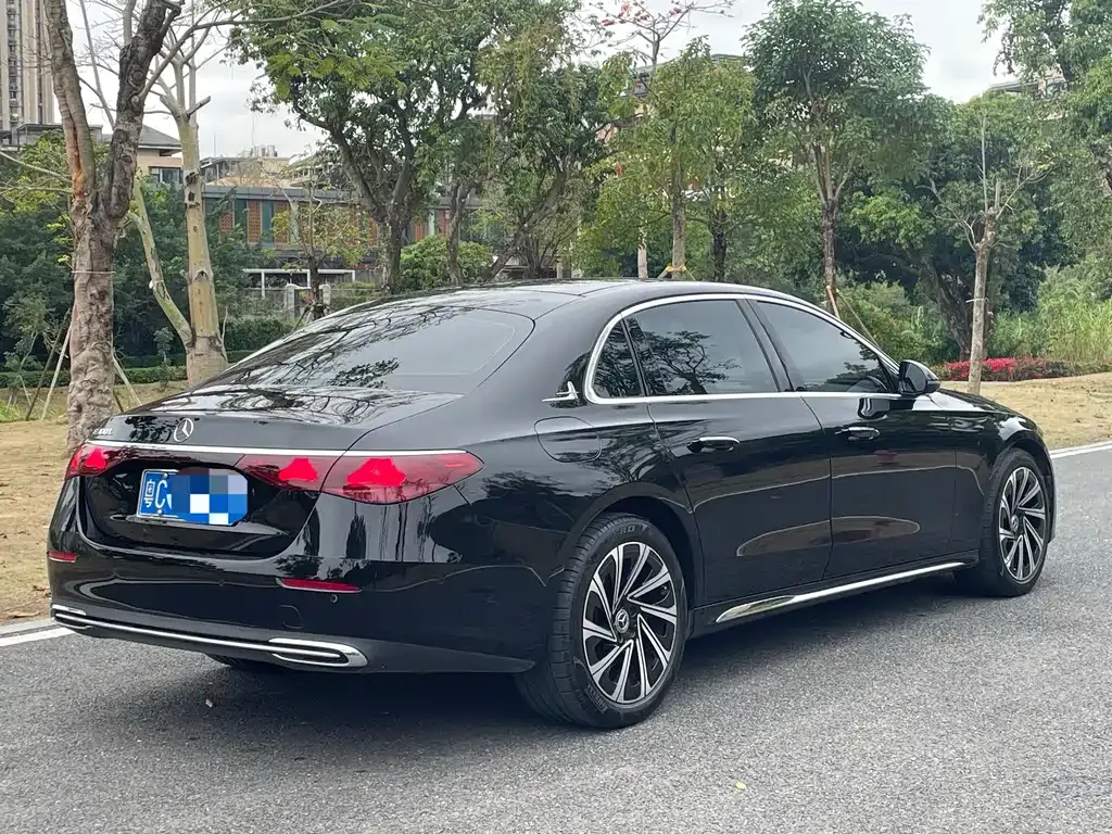 Mercedes-Benz E-Class 2024 из CN, фото 9