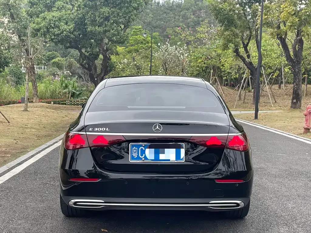 Mercedes-Benz E-Class 2024 из CN, фото 8