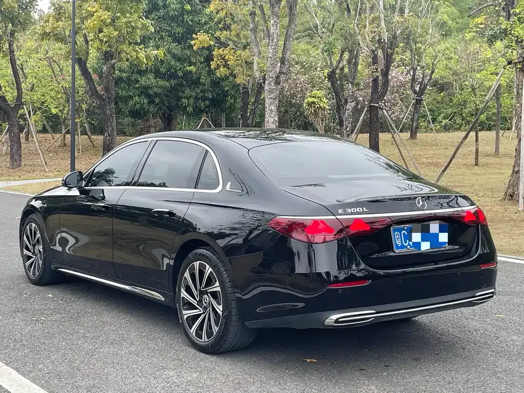 Mercedes-Benz E-Class 2024 из CN, фото 7