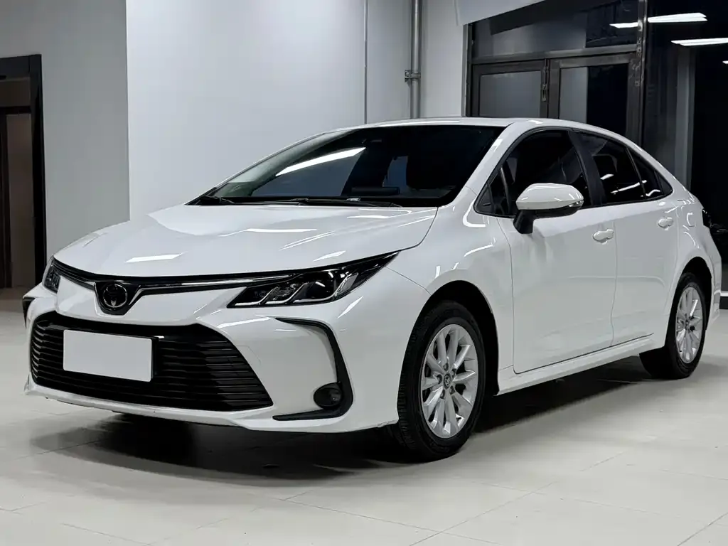 Toyota Corolla 2022 из CN, фото 1