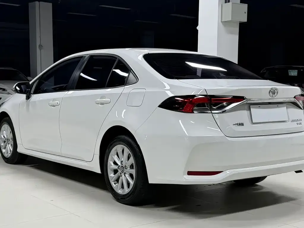 Toyota Corolla 2022 из CN, фото 9