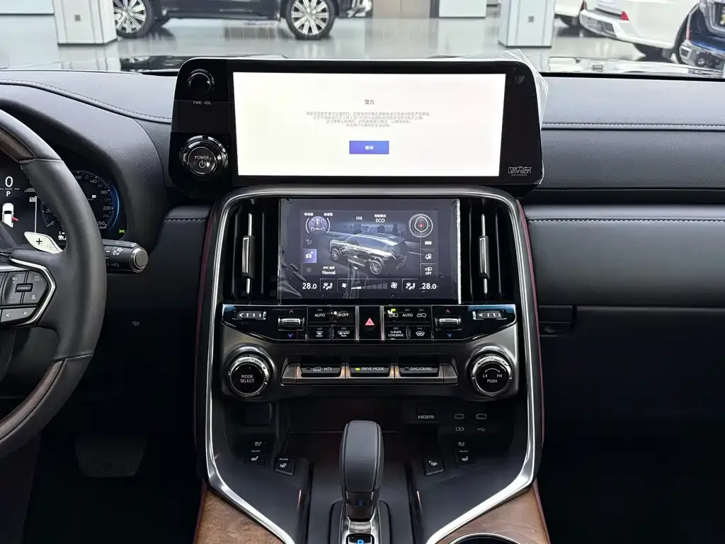 Lexus LX 2025 из CN, фото 4