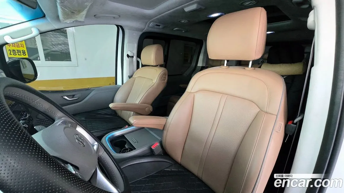 Hyundai Staria 2023 из KR, фото 4