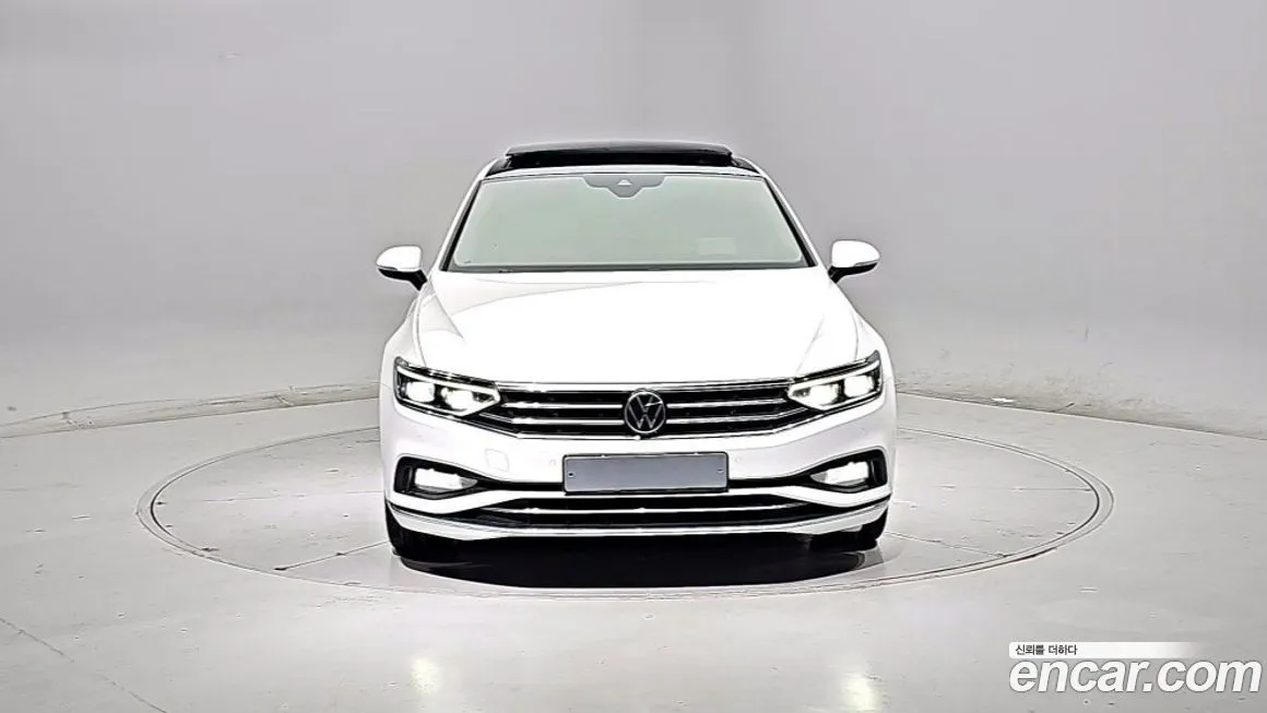 Volkswagen Passat — фото 8