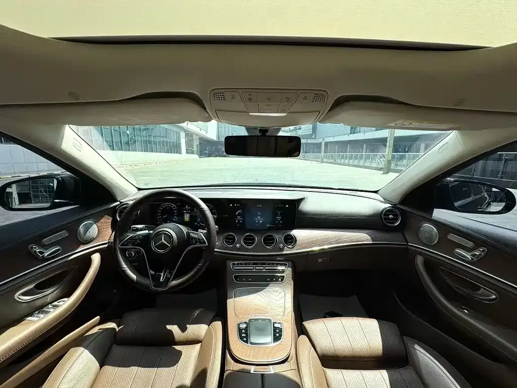 Mercedes-Benz E-Class 2023 из CN, фото 4