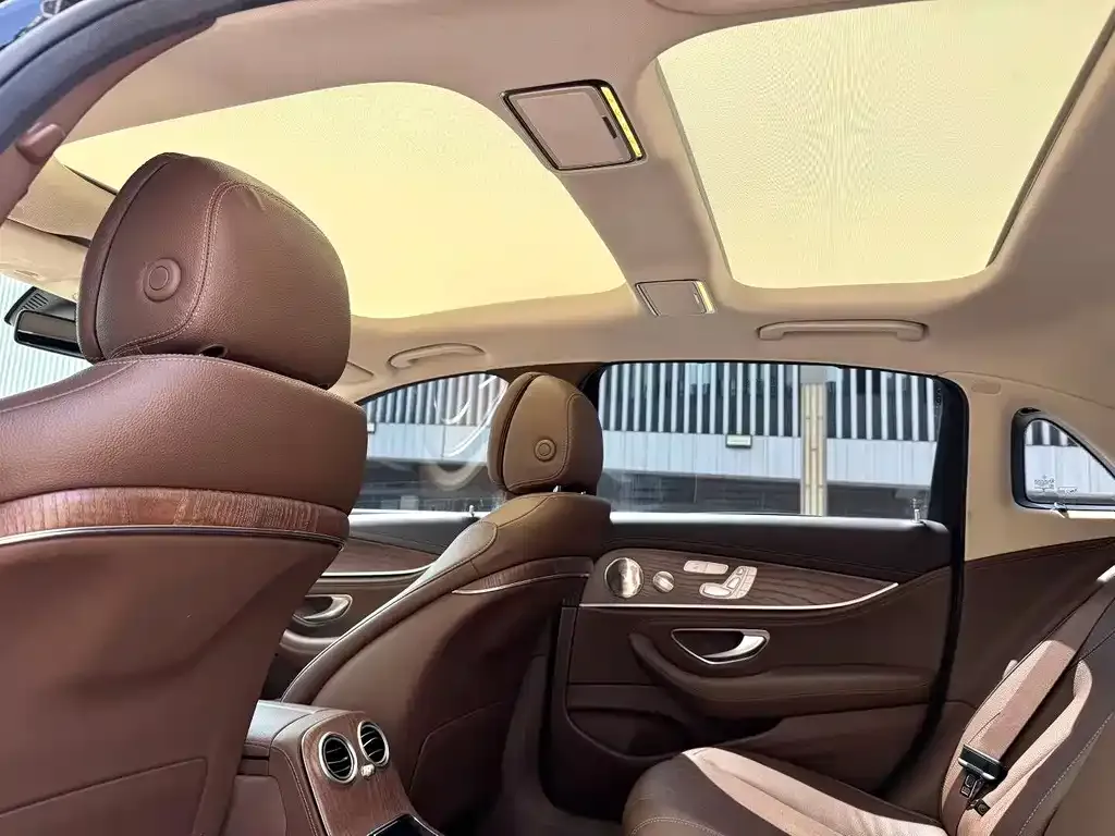 Mercedes-Benz E-Class 2023 из CN, фото 2