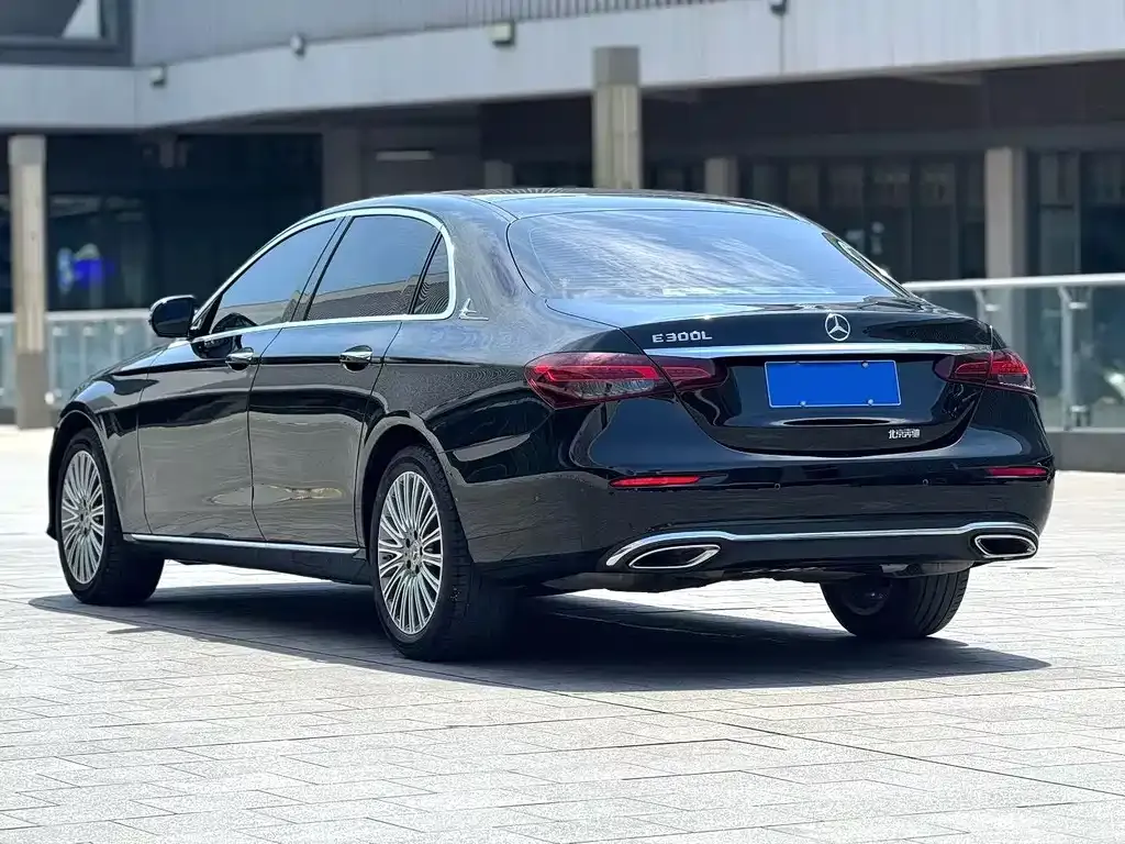 Mercedes-Benz E-Class 2023 из CN, фото 5