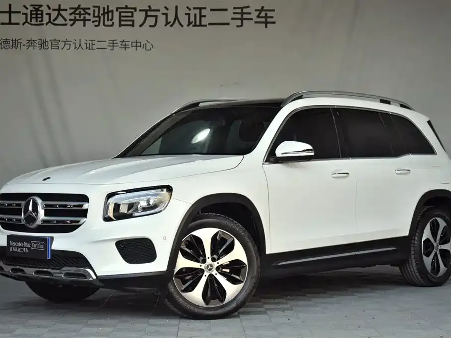 Mercedes-Benz GLB — фото 1
