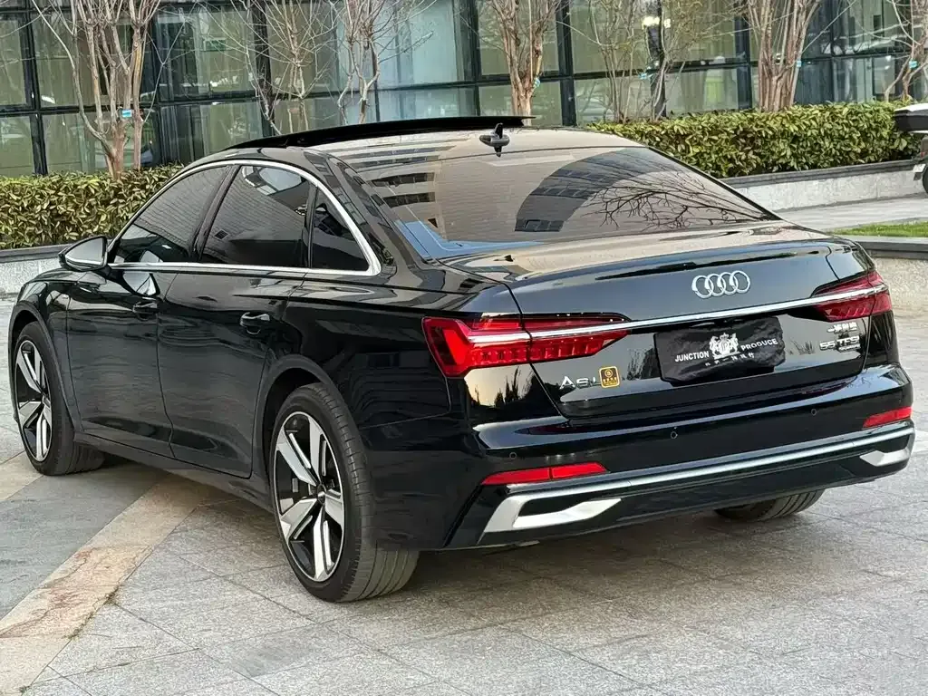Audi A6L — фото 6