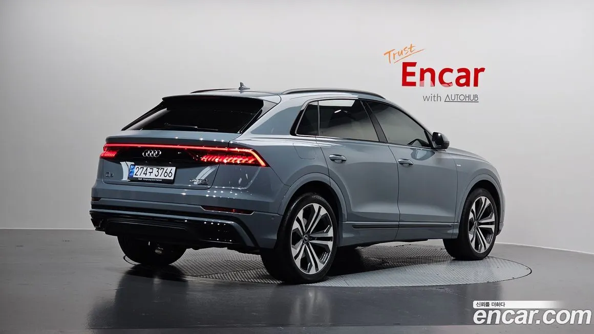 Audi Q8 — фото 5