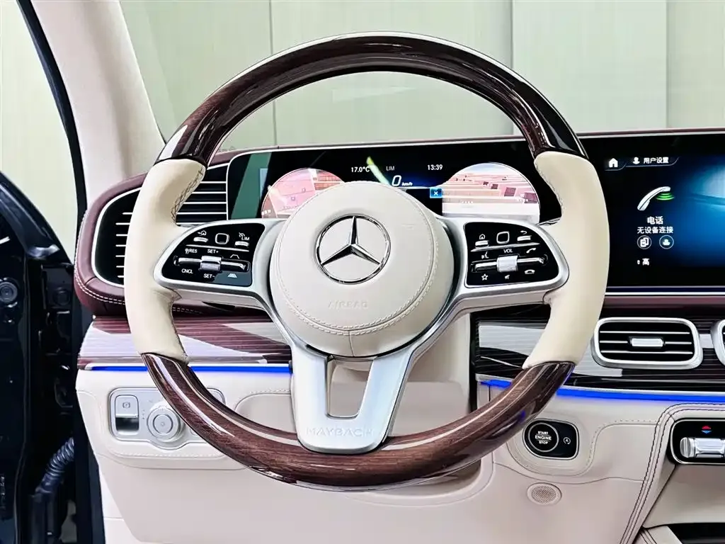 Mercedes-Benz GLS — фото 8
