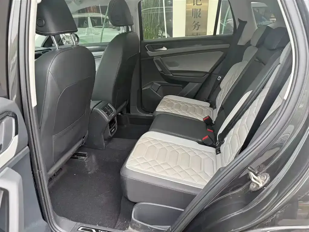 Volkswagen Tayron 2022 из CN, фото 4