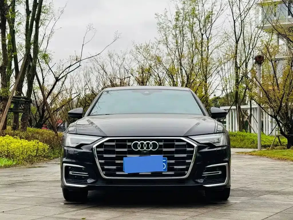 Audi A6L — фото 7