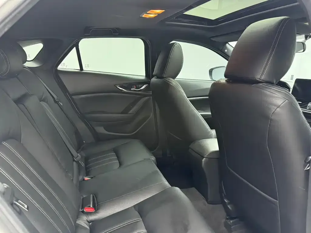 Mazda CX-4 2022 из CN, фото 8