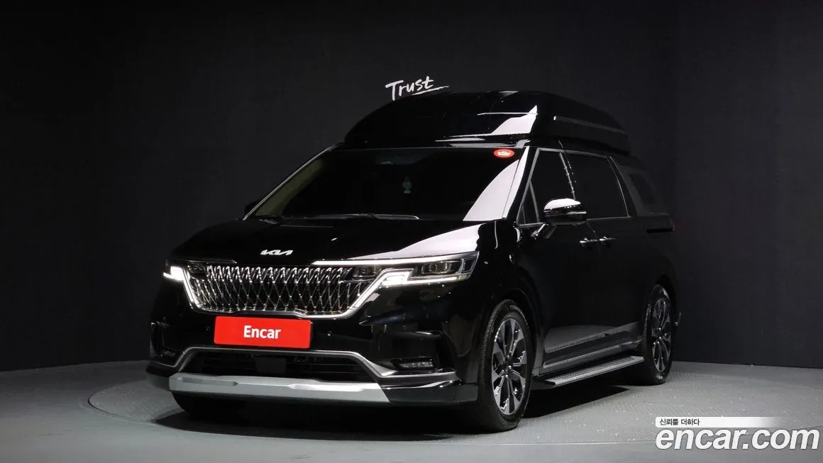 Kia Carnival — фото 1