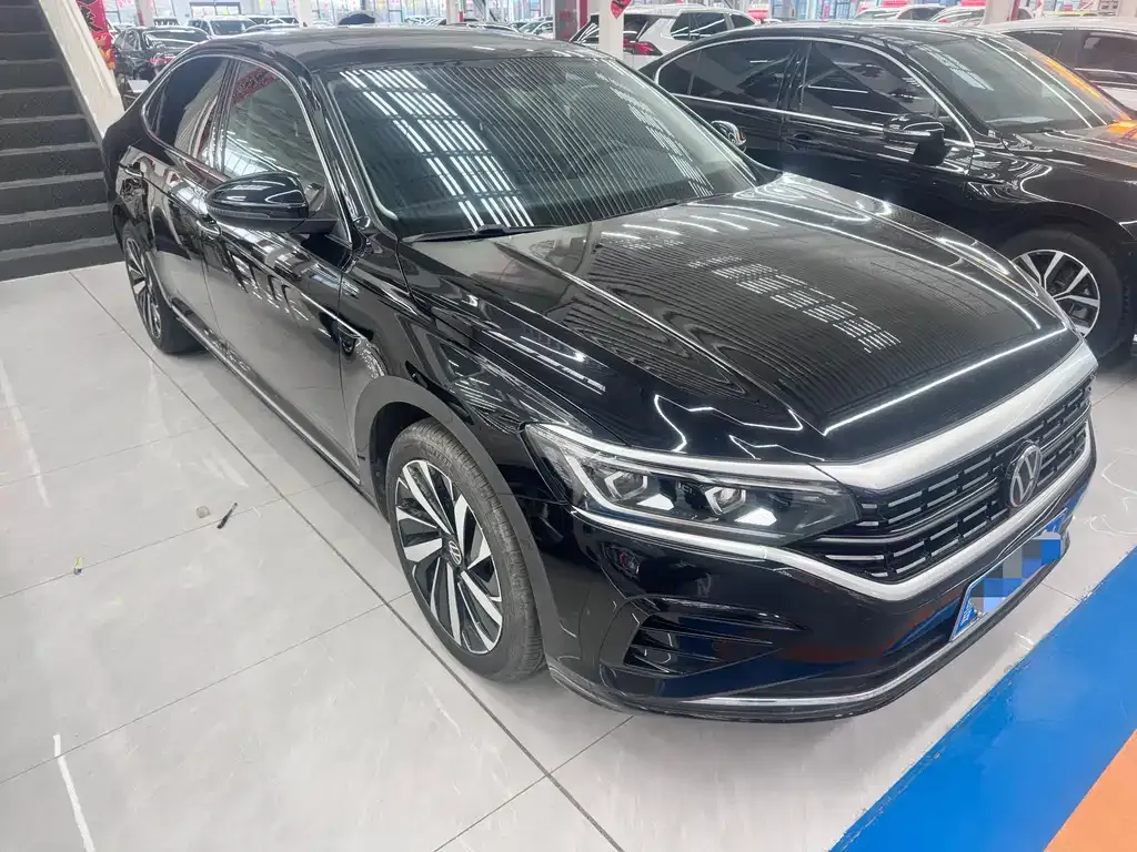 Volkswagen Passat — фото 8