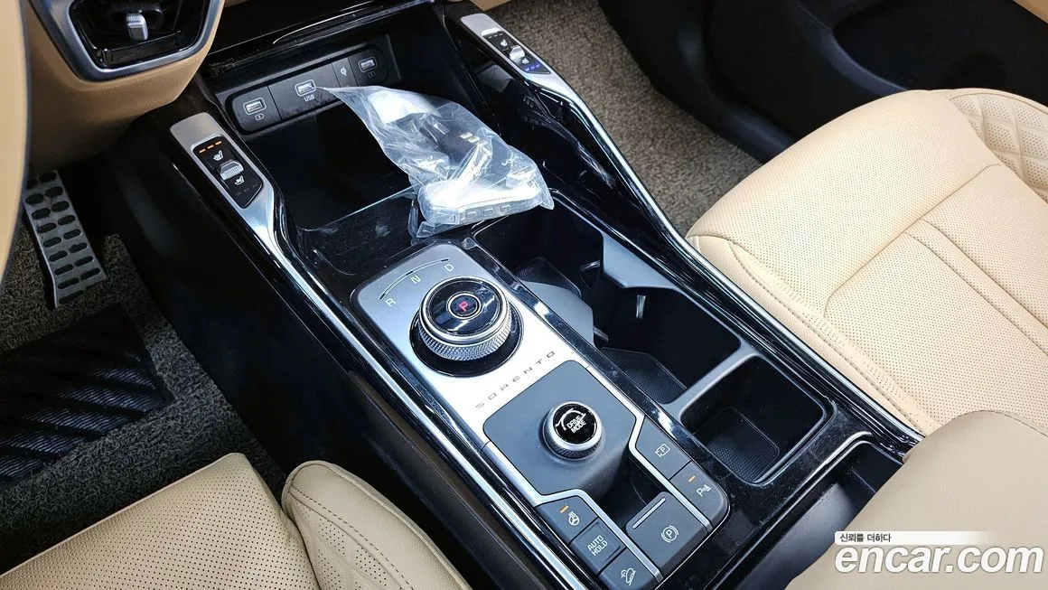 Kia Sorento — фото 9
