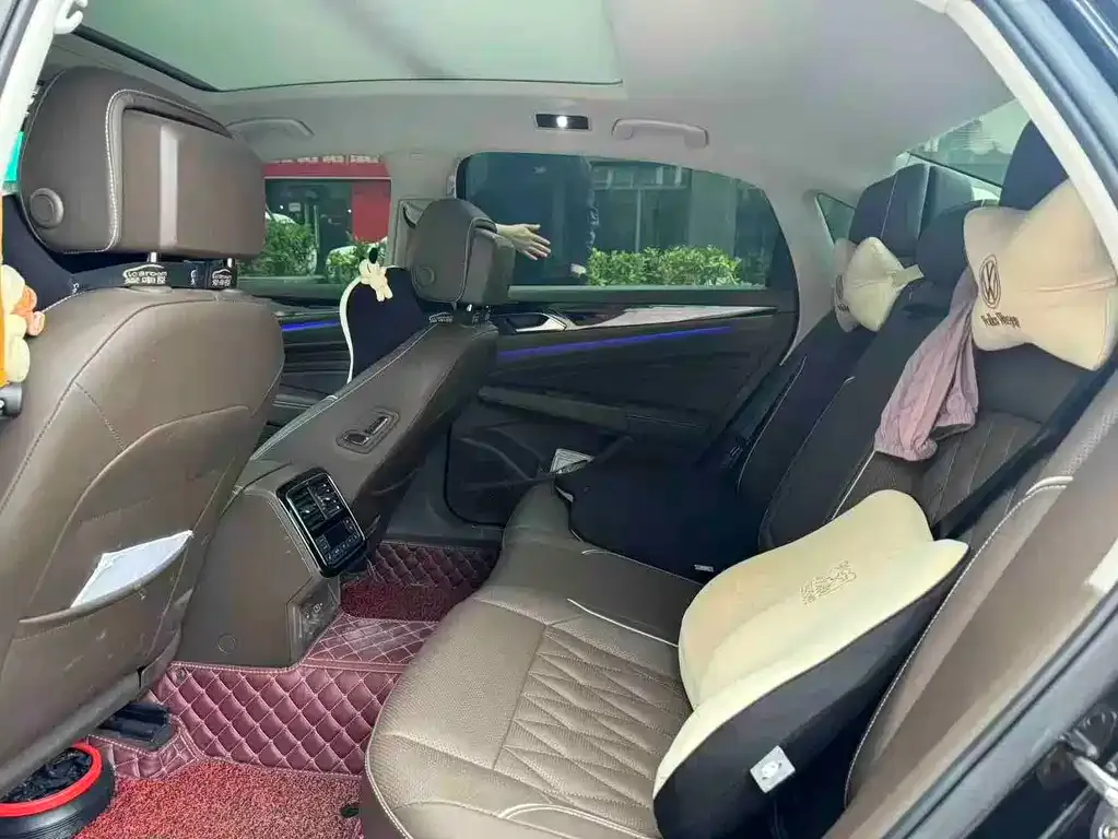 Volkswagen Passat 2021 из CN, фото 2