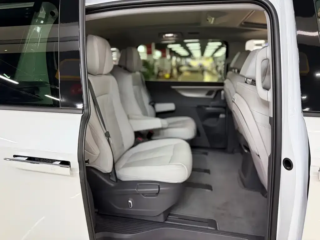Buick GL8 2026 из CN, фото 2