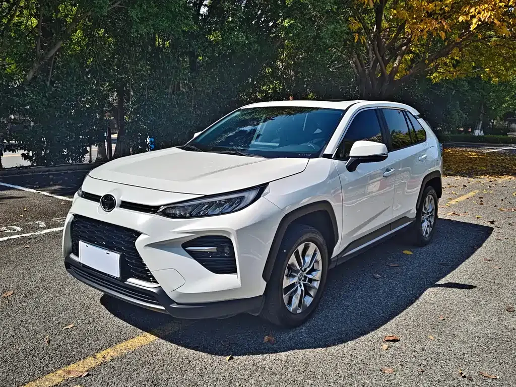 Toyota Wildlander 2023 из CN, фото 1