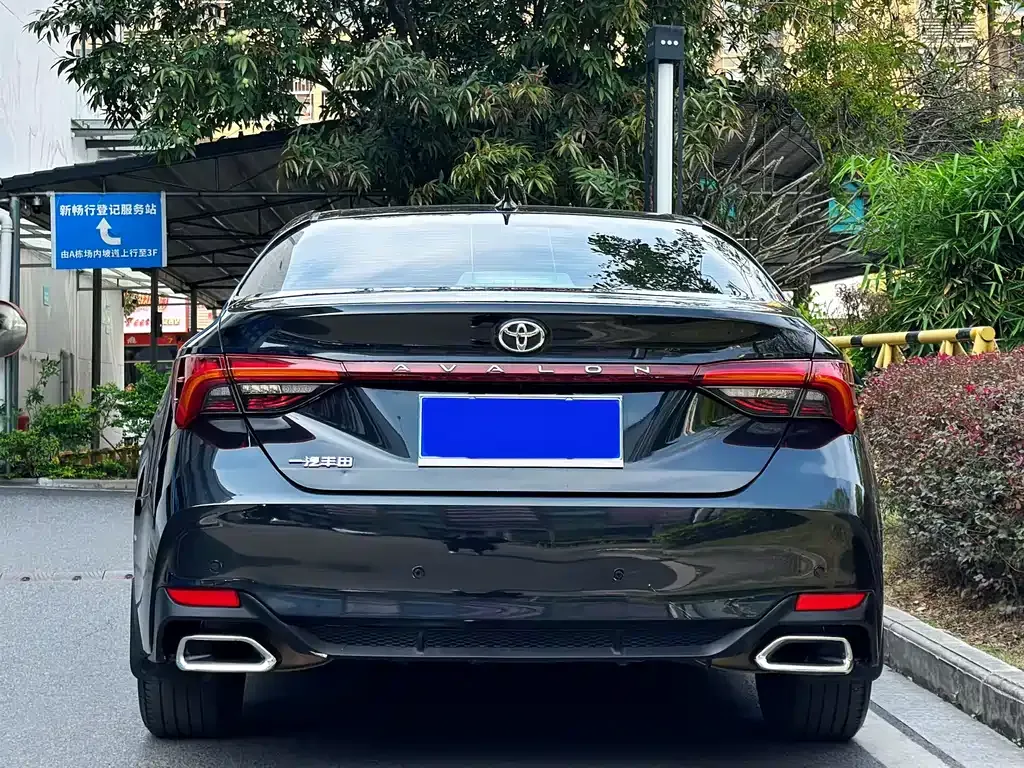 Toyota Avalon 2022 из CN, фото 7