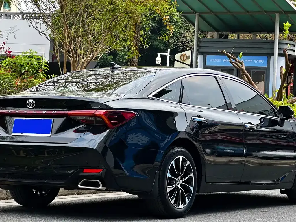Toyota Avalon 2022 из CN, фото 4
