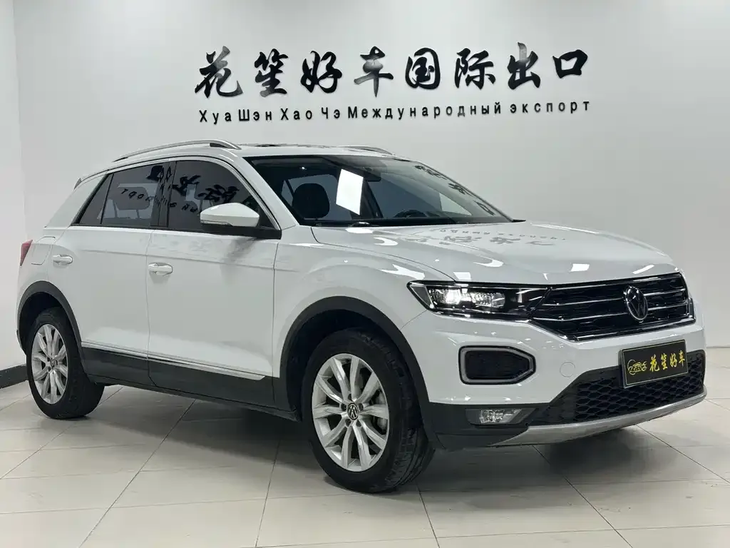Volkswagen T-Roc — фото 10
