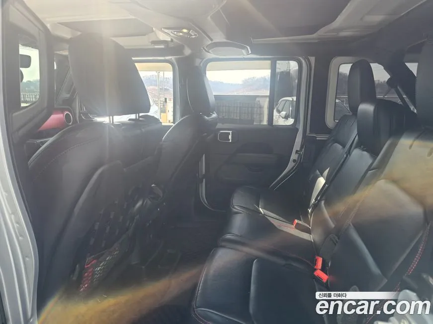Jeep Wrangler 2022 из KR, фото 5