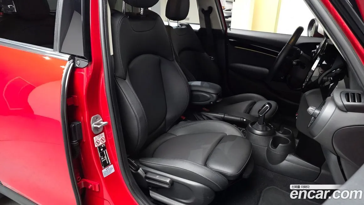 Mini Cooper 2023 из KR, фото 4